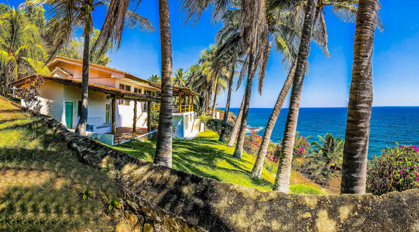 Surf Properties in El Salvador